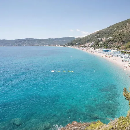 Casa Stella Marina * Spotorno